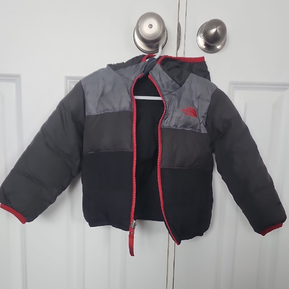 The North Face Kids' Black and Gray 550 Puffer Jacket with Red Accents Revisible